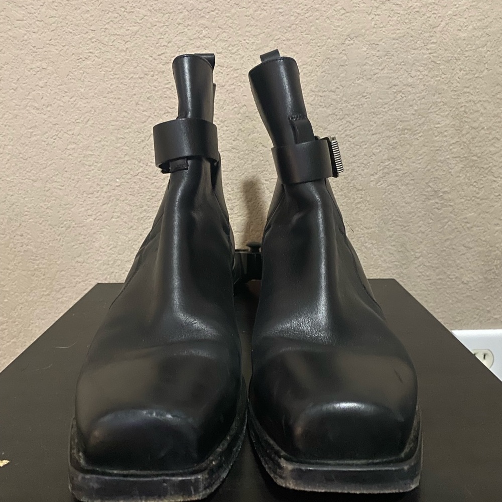 8/10 condition - Picture 4 of 4